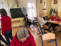 Aby nie poddali się rezygnacji.