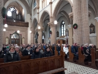 Coroczne spotkanie przy szopce bożonarodzeniowej.