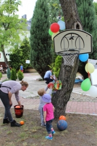 Festyn rodzinny z okazji dnia dziecka w Centrum Rehabilitacji dla Dzieci