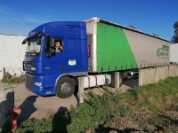 Od myszy po cesarza wszyscy żyją z gospodarza.